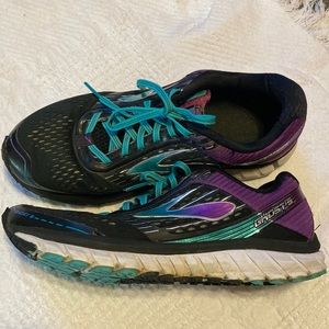 Brooks ghost 9 athletic shoes size 8.5
